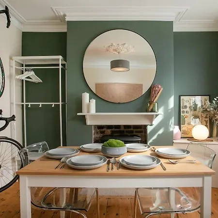 Stylish 4 Bed Home In Central Nottingham W/Parking Exterior photo